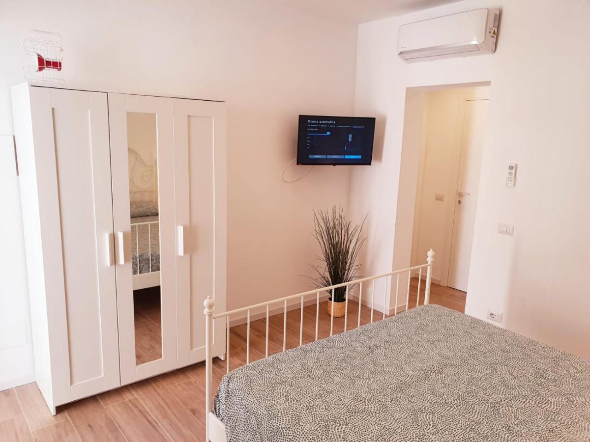 Beach Apartments 마리나디라구사 외부 사진